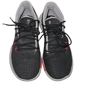 Under Armour 3C Black and Red Athletic Shoes size 6 1/2 Y
